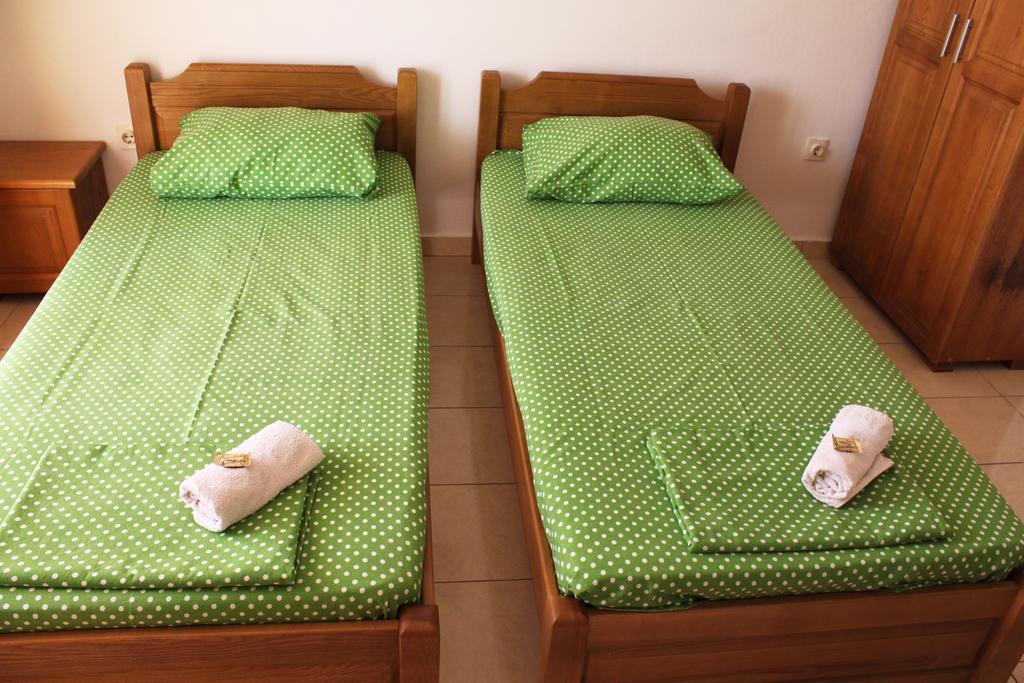 Guesthouse Sun Hostel Budva Zewnętrze zdjęcie