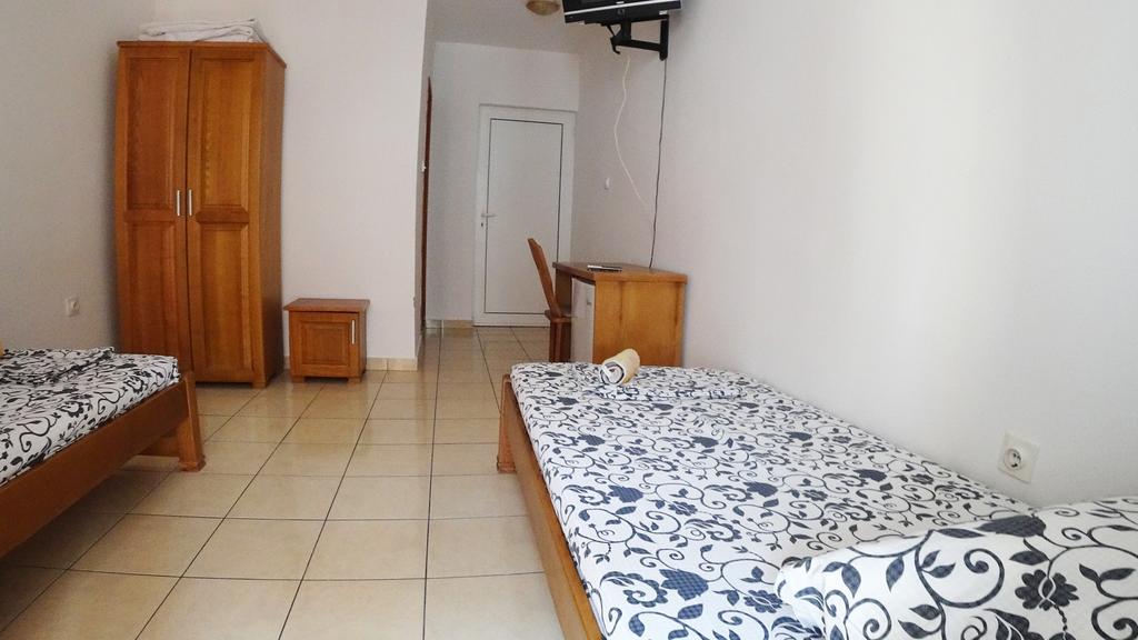 Guesthouse Sun Hostel Budva Zewnętrze zdjęcie