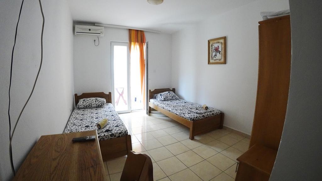 Guesthouse Sun Hostel Budva Zewnętrze zdjęcie