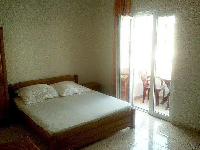 Guesthouse Sun Hostel Budva Zewnętrze zdjęcie