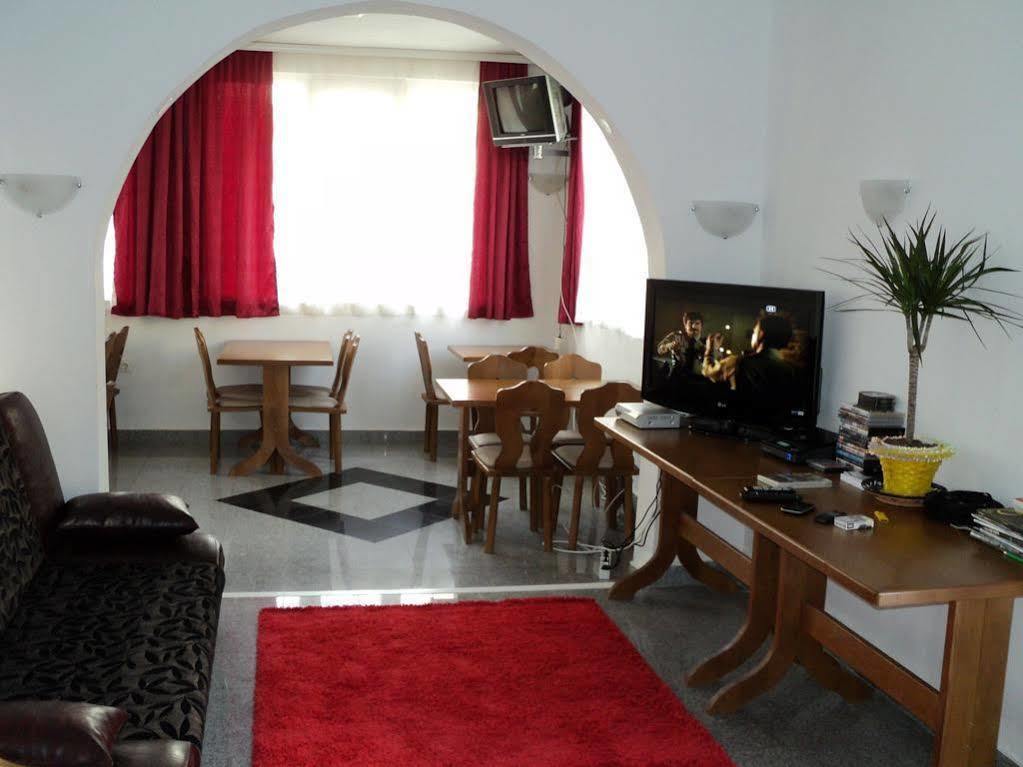 Guesthouse Sun Hostel Budva Zewnętrze zdjęcie