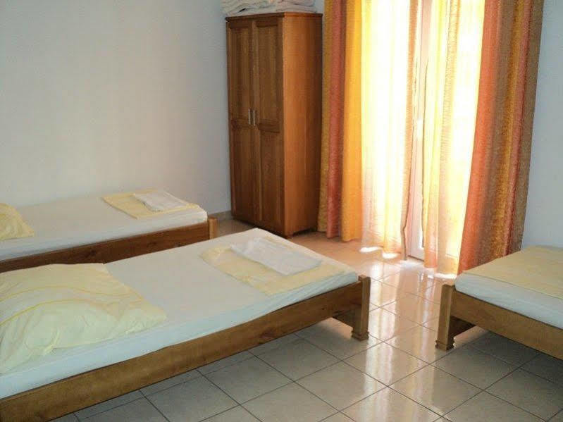 Guesthouse Sun Hostel Budva Zewnętrze zdjęcie