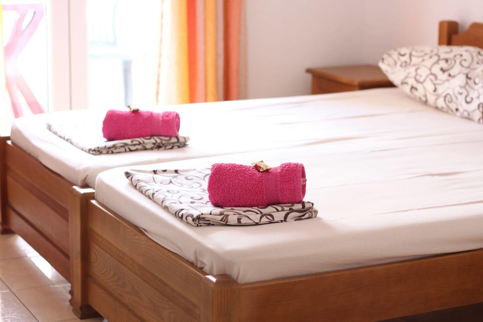 Guesthouse Sun Hostel Budva Zewnętrze zdjęcie