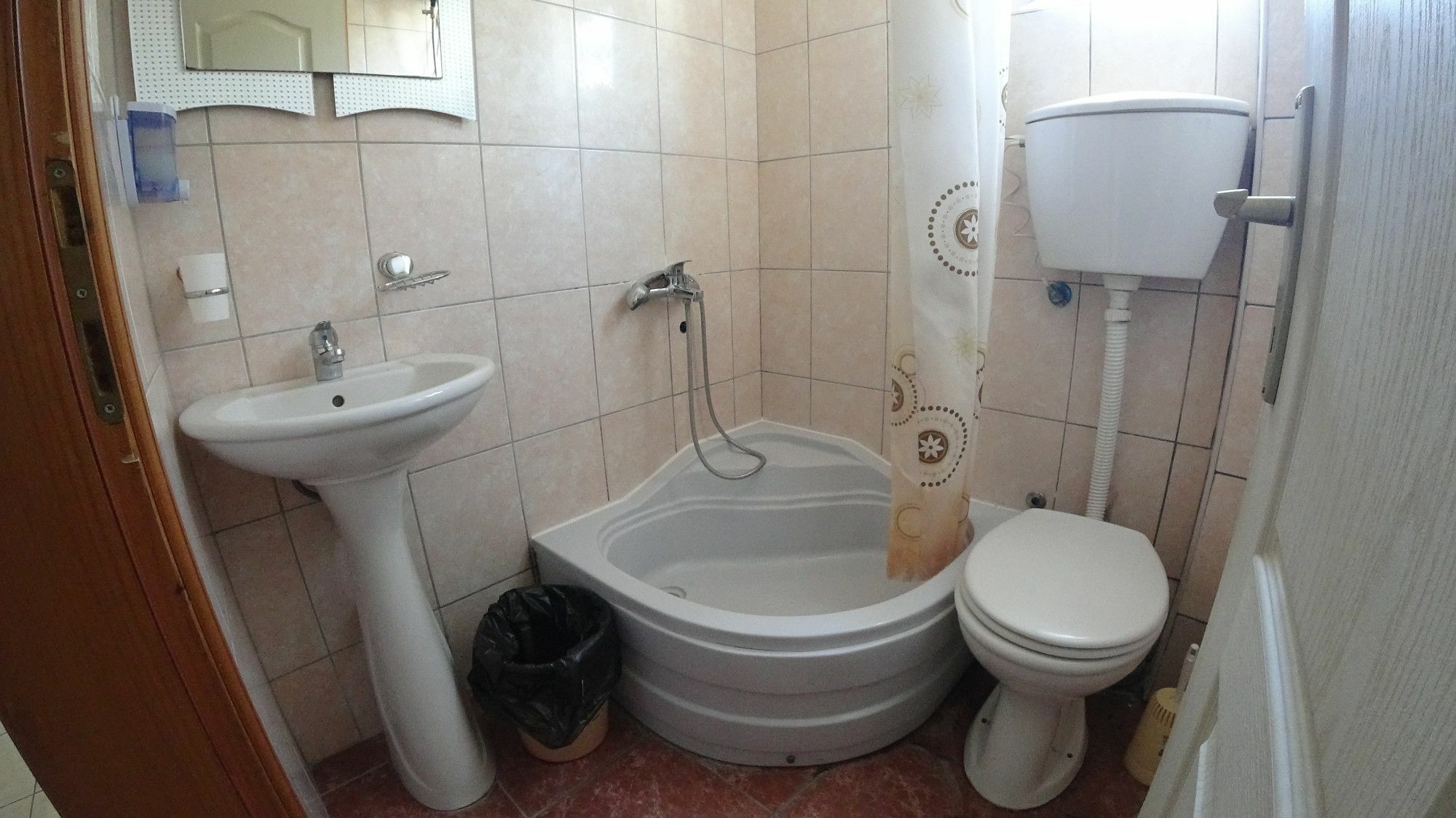 Guesthouse Sun Hostel Budva Zewnętrze zdjęcie