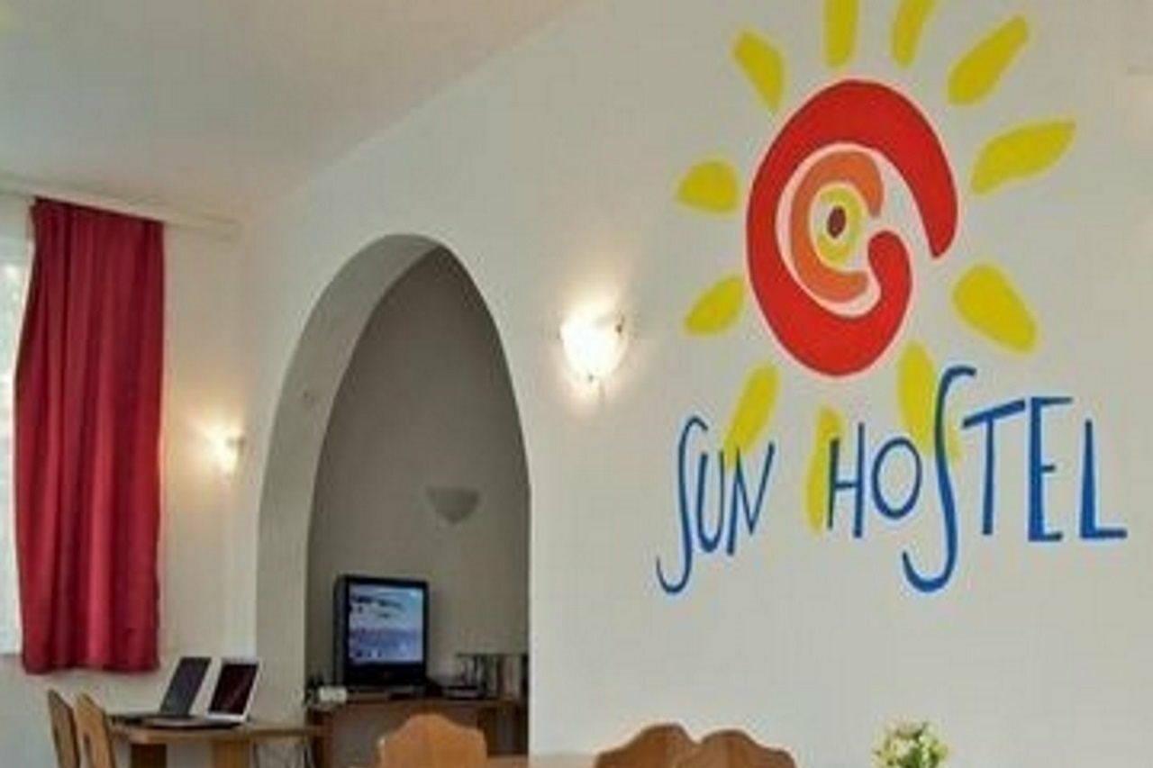 Guesthouse Sun Hostel Budva Zewnętrze zdjęcie